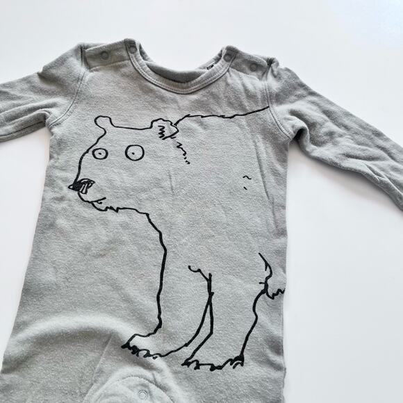 Stella McCartney boys footsie polar bear outfit size 12 months - Picture 2 of 8